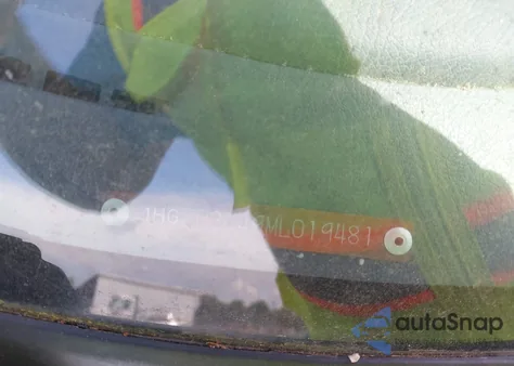 1991 Honda Civic Dx z USA, uszkodzony, nr VIN 1HGED3649ML019481